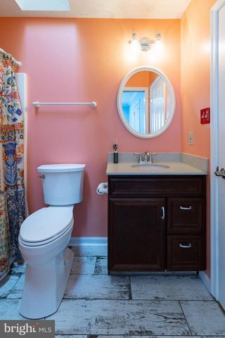 200 CRESTWOOD LN, Winchester, VA 22602