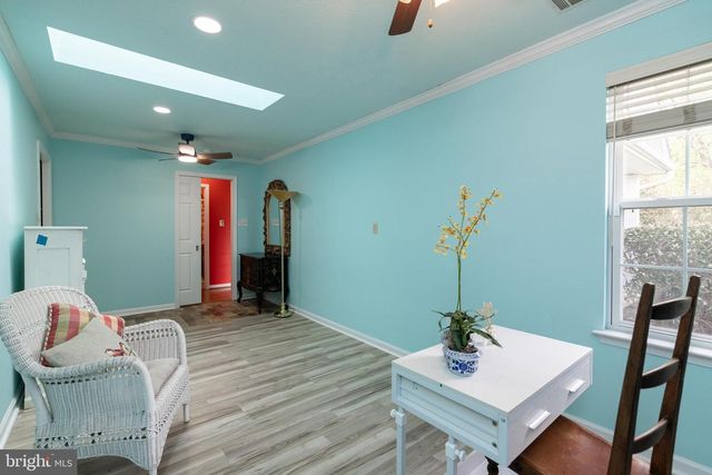 200 CRESTWOOD LN, Winchester, VA 22602