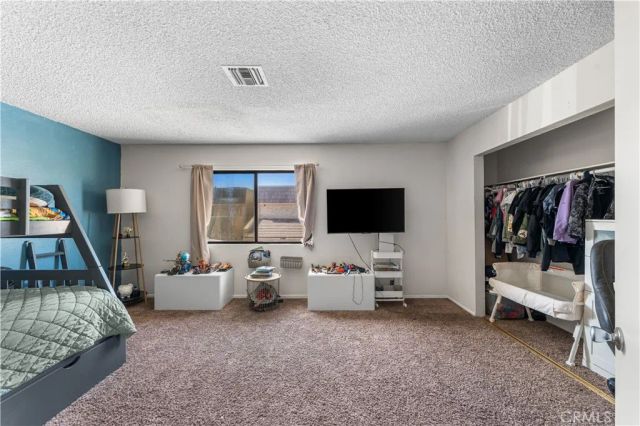 422 W Avenue J5 32, Lancaster, CA 93534