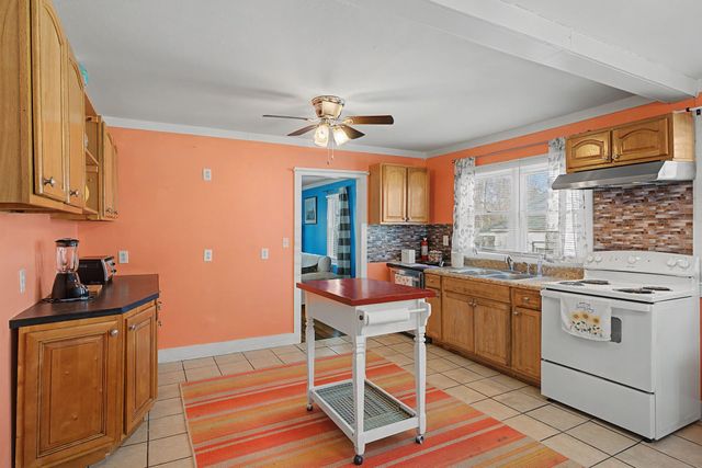 952 N Brown St, N, Springfield, TN 37172