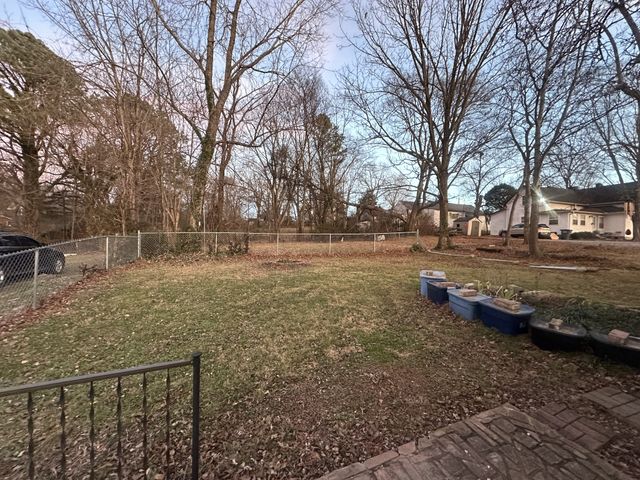 952 N Brown St, N, Springfield, TN 37172