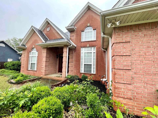 1013 Brownstone Drive, Jonesboro, AR 72404