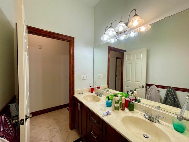 1013 Brownstone Drive, Jonesboro, AR 72404