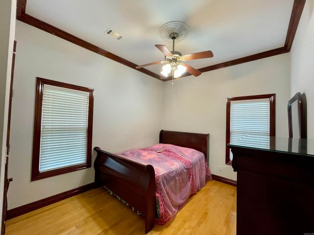 1013 Brownstone Drive, Jonesboro, AR 72404