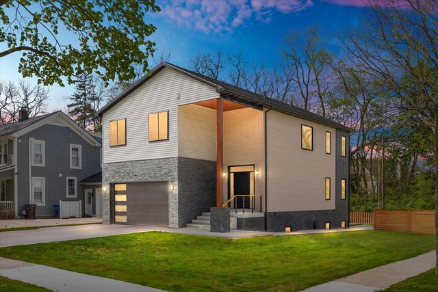 2420 James Street, Ann Arbor, MI 48104