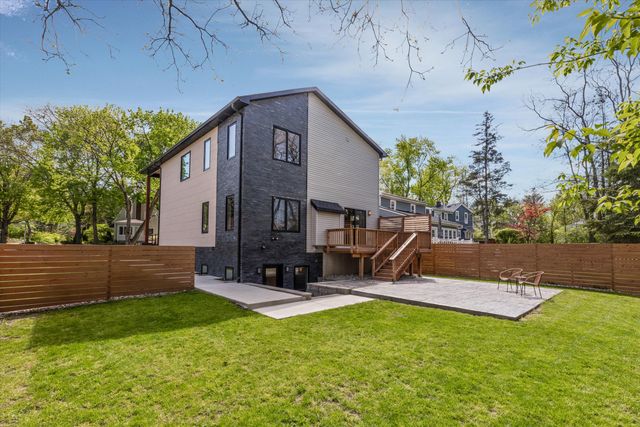 2420 James Street, Ann Arbor, MI 48104