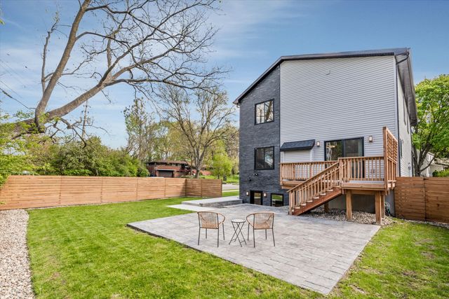 2420 James Street, Ann Arbor, MI 48104