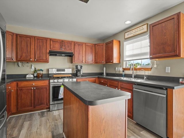 7238 Price Drive, Machesney Park, IL 61115
