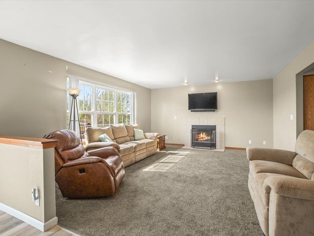 7238 Price Drive, Machesney Park, IL 61115
