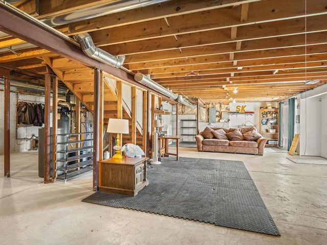 7238 Price Drive, Machesney Park, IL 61115