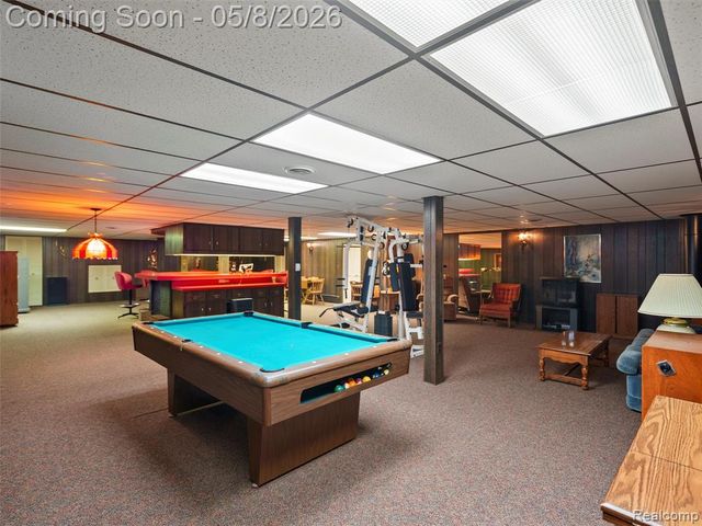 38523 Manchester Street, Clinton Township, MI 48036