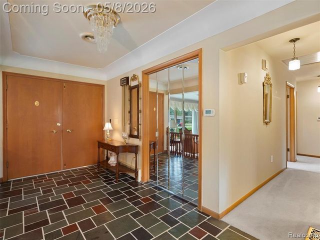 38523 Manchester Street, Clinton Township, MI 48036