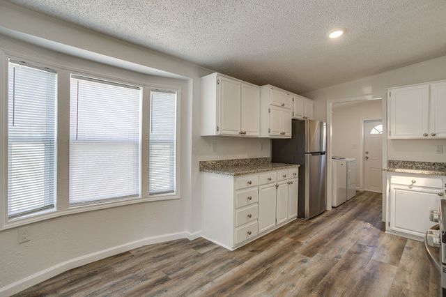 8800 Kelly Lane, Alvarado, TX 76009