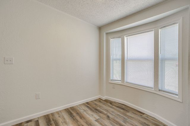 8800 Kelly Lane, Alvarado, TX 76009