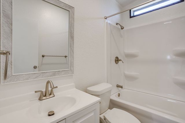 8800 Kelly Lane, Alvarado, TX 76009