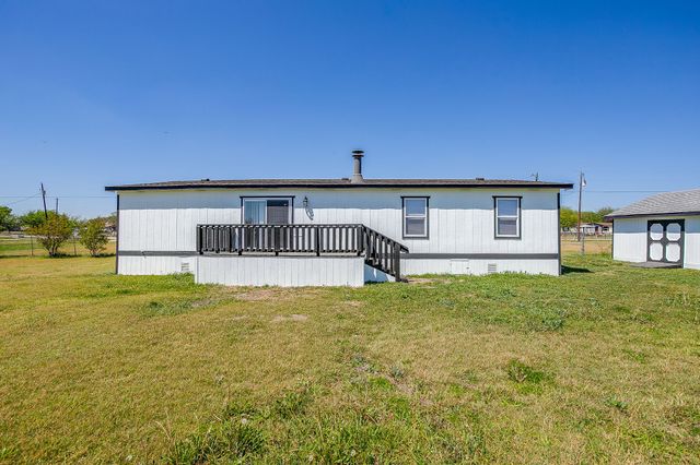 8800 Kelly Lane, Alvarado, TX 76009