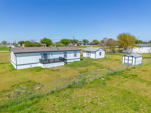 8800 Kelly Lane, Alvarado, TX 76009