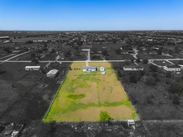 8800 Kelly Lane, Alvarado, TX 76009