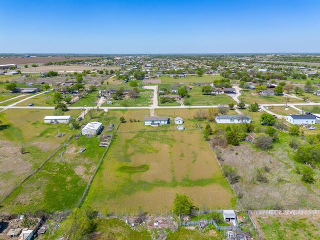 8800 Kelly Lane, Alvarado, TX 76009