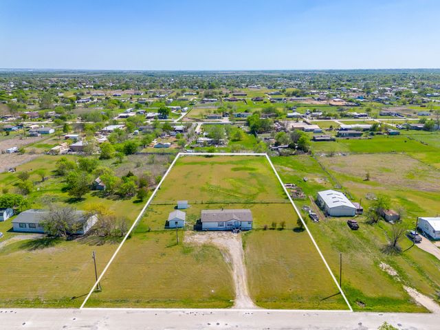 8800 Kelly Lane, Alvarado, TX 76009