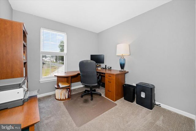 1 WOODLAND RUN DR, Newark, DE 19702