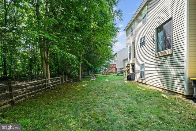 1 WOODLAND RUN DR, Newark, DE 19702
