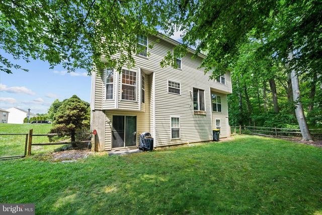 1 WOODLAND RUN DR, Newark, DE 19702