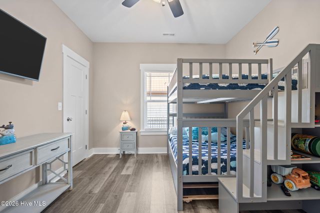 134 NE 5th Street, Oak Island, NC 28465