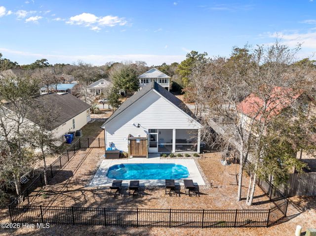 134 NE 5th Street, Oak Island, NC 28465