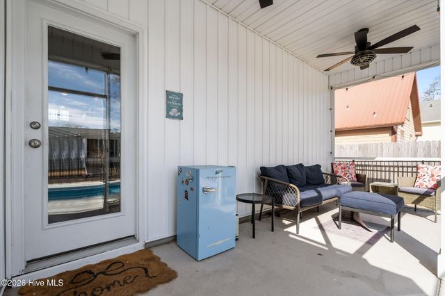 134 NE 5th Street, Oak Island, NC 28465