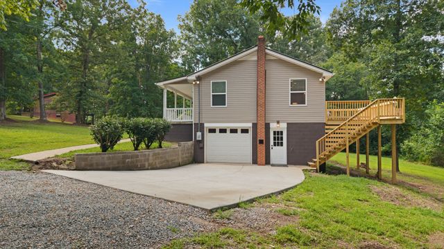 1330 Promise Land Rd, Charlotte, TN 37036