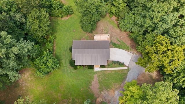 1330 Promise Land Rd, Charlotte, TN 37036