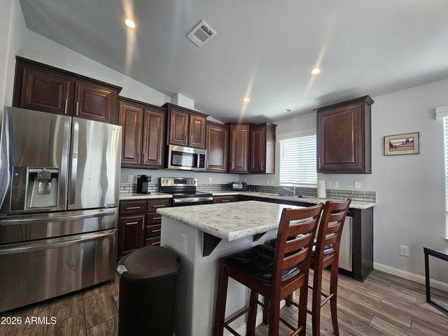 650 N Hawes Road 3208, Mesa, AZ 85207