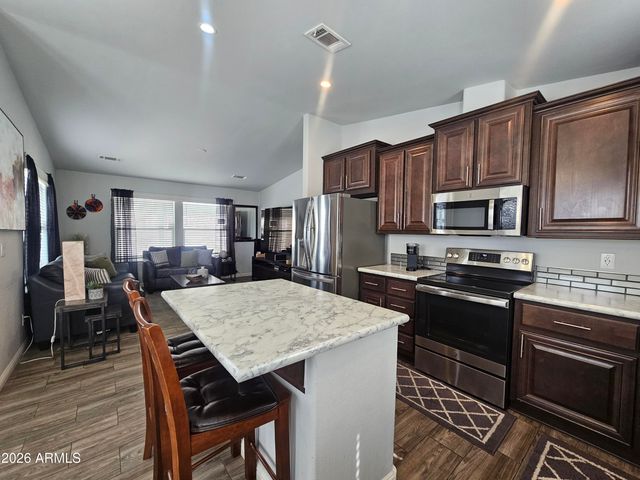650 N Hawes Road 3208, Mesa, AZ 85207