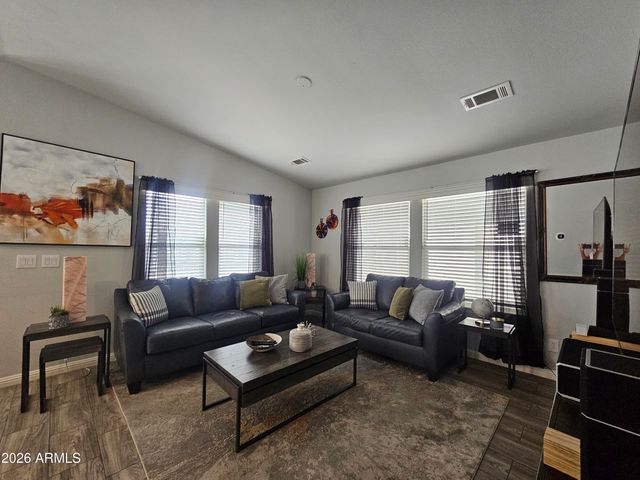 650 N Hawes Road 3208, Mesa, AZ 85207