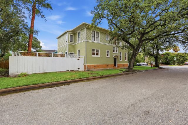 1804 33rd Street, Galveston, TX 77550