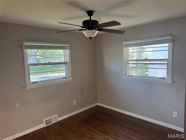 1433 Farmview Avenue, Unincorporated, MO 63138