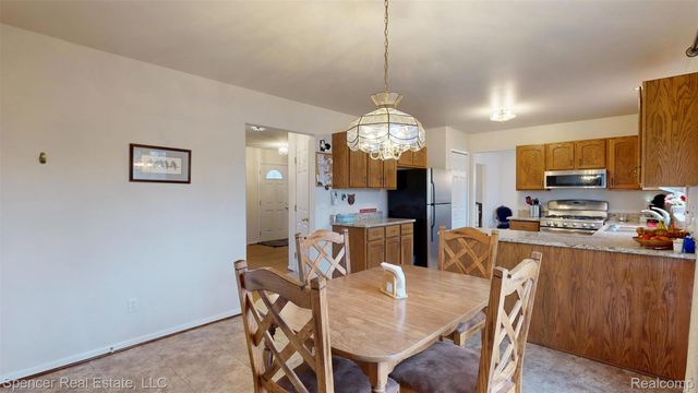 6350 Waldon Woods Drive, Independence Charter Township, MI 48346