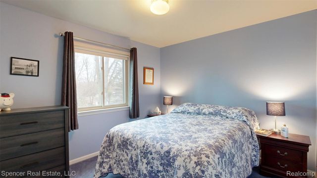 6350 Waldon Woods Drive, Independence Charter Township, MI 48346