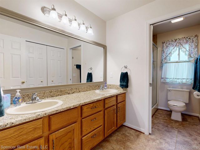 6350 Waldon Woods Drive, Independence Charter Township, MI 48346