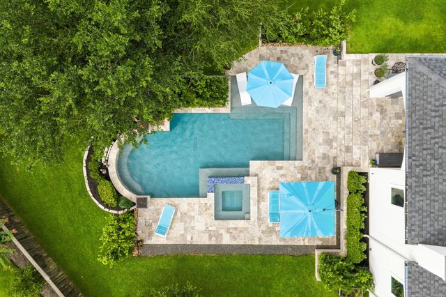 27 Hollyflower Place, Tomball, TX 77375