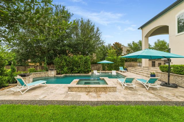 27 Hollyflower Place, Tomball, TX 77375