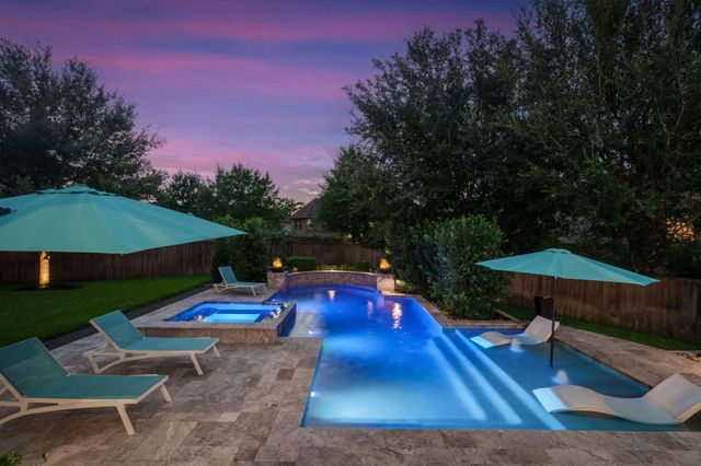 27 Hollyflower Place, Tomball, TX 77375
