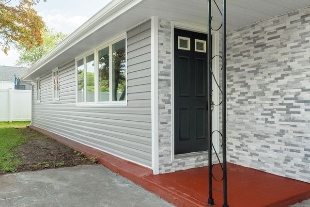 115 Greenwood Street, East Hartford, CT 06118