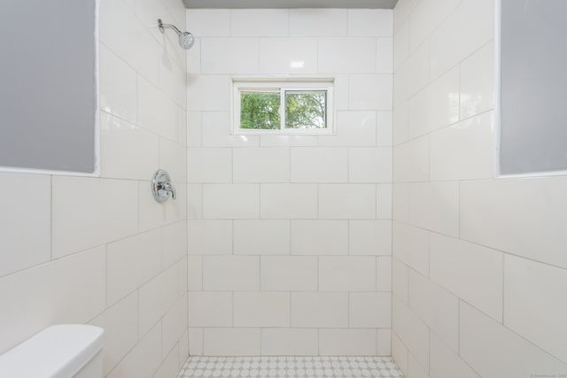 115 Greenwood Street, East Hartford, CT 06118