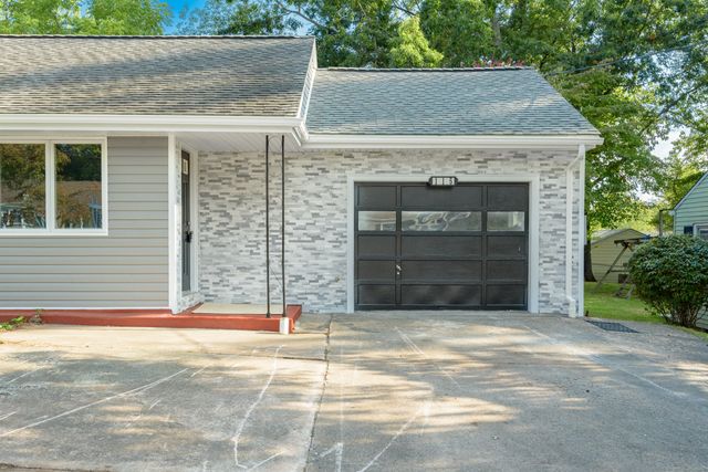 115 Greenwood Street, East Hartford, CT 06118