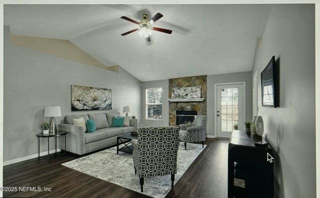 3317 CANCUN Drive E, Jacksonville, FL 32225