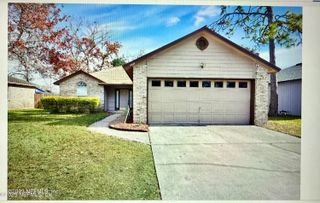 3317 CANCUN Drive E, Jacksonville, FL 32225