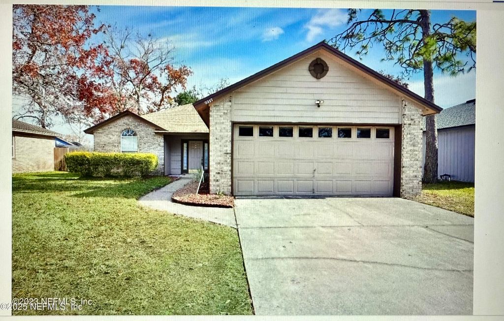 3317 CANCUN Drive E, Jacksonville, FL 32225