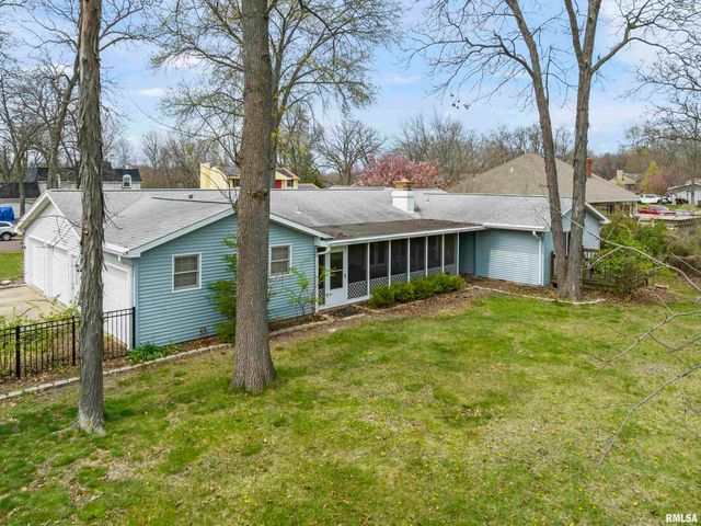 6502 N POST OAK Road, Peoria, IL 61615
